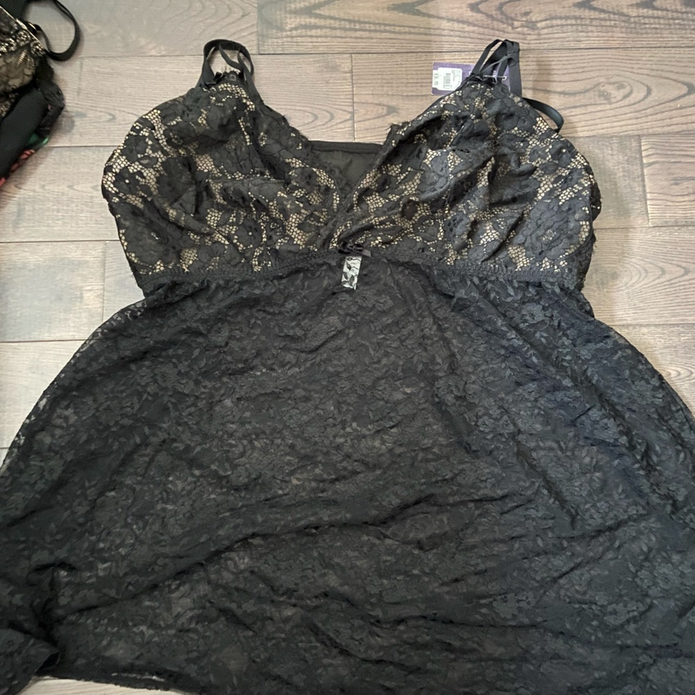 BNWT Cacique Lingerie Set
